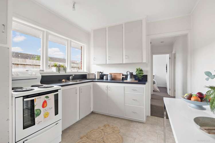 2/18 Tawhiri Road One Tree Hill_6