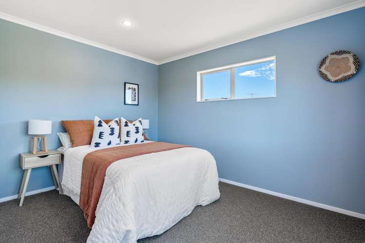 4 Mary Forgham Drive Greenhithe_22