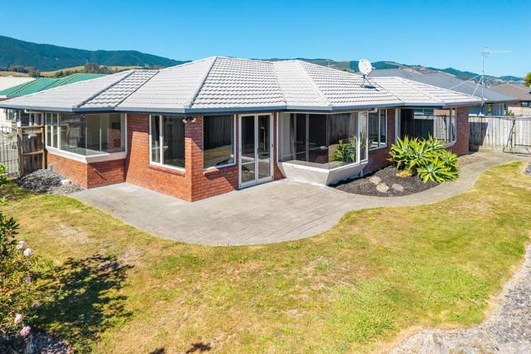 10 Masefield Street 10816_2