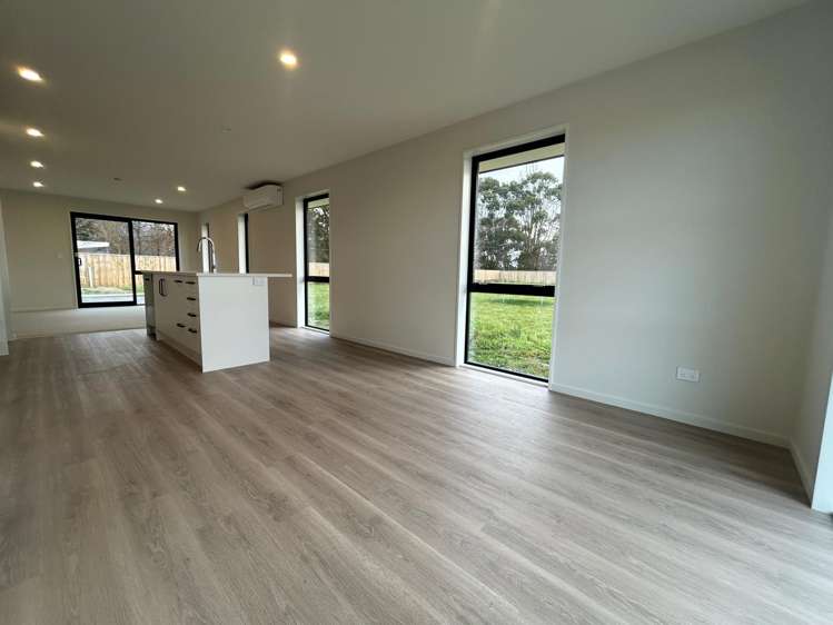 24 Derbridge Street Woodend_7