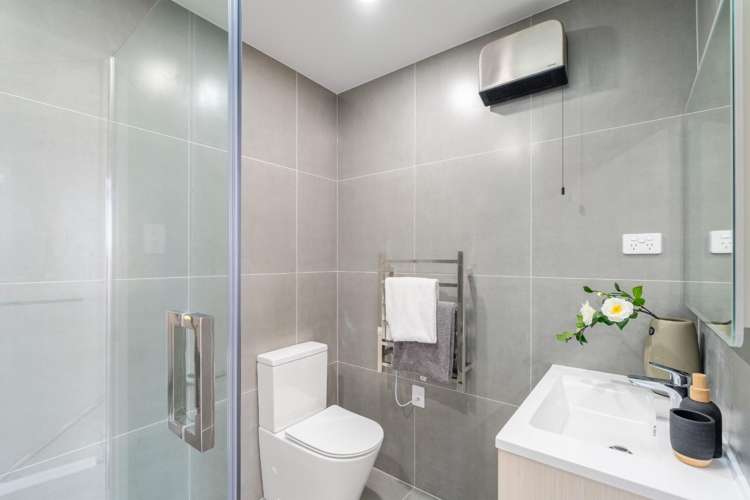 6/2 Flaunty Place West Harbour_13