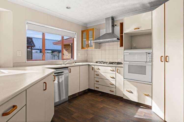 16 Knightsbridge Place Taradale_13