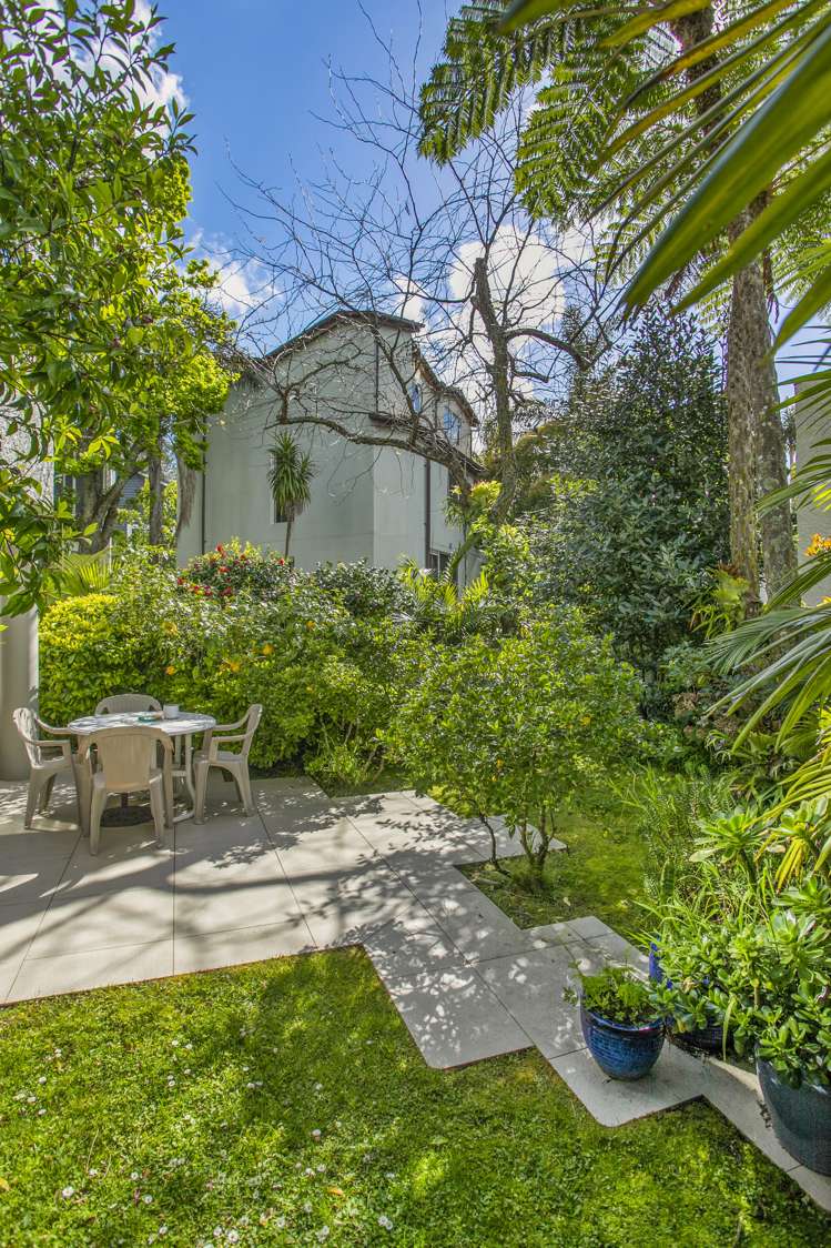 2/6 Sarsfield Street Herne Bay_21