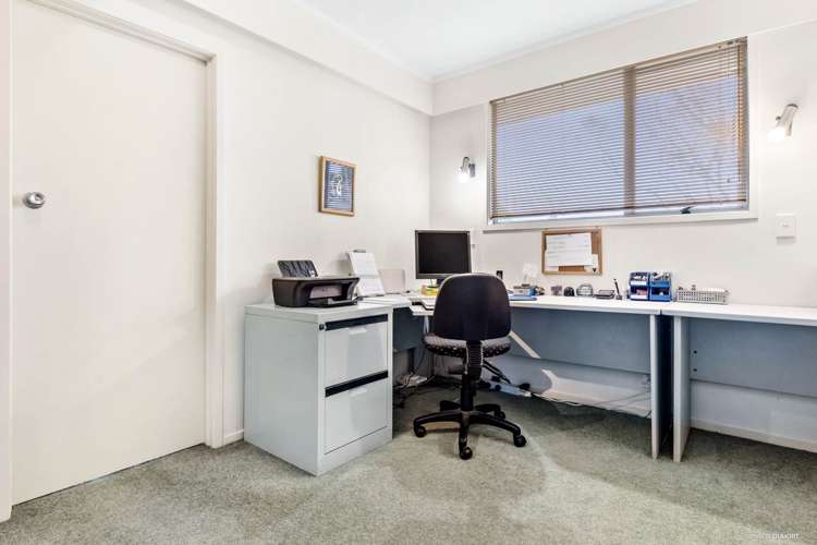 36 Raymond Terrace Northcote_14