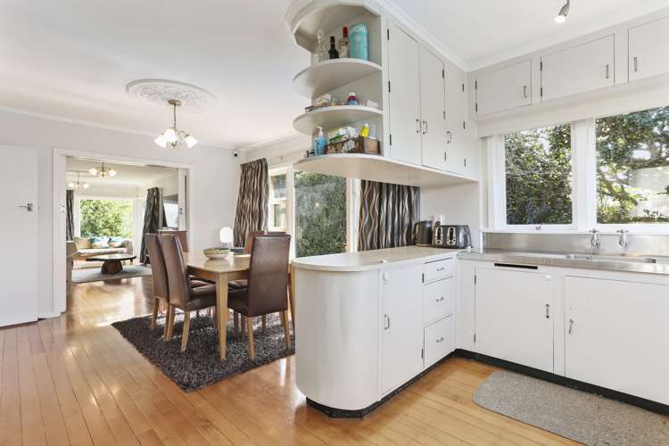 84 Commissariat Road Mount Wellington_11