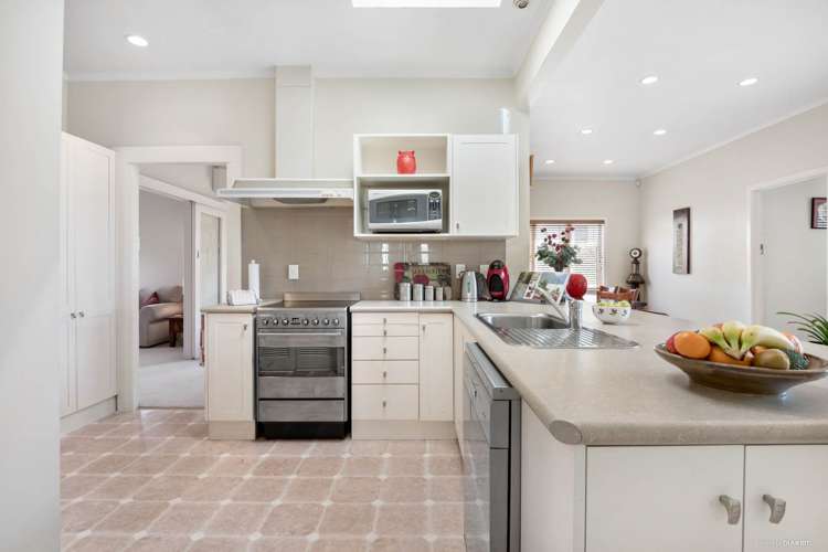 34 Boyd Avenue Royal Oak_9