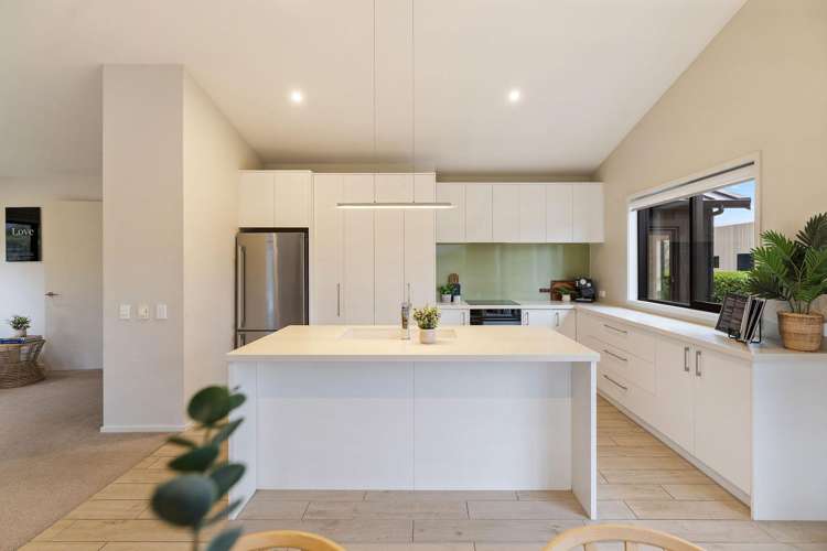 22 McKellar Drive Jacks Point_6