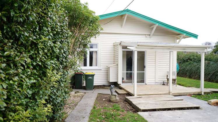 210 Bridge Street Eltham_6