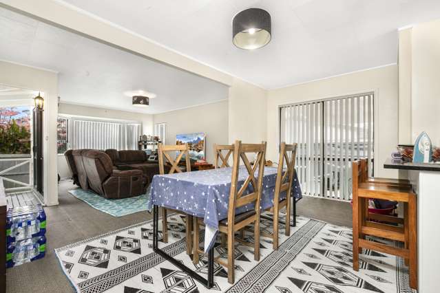 1/22 Tamworth Close Manurewa_2