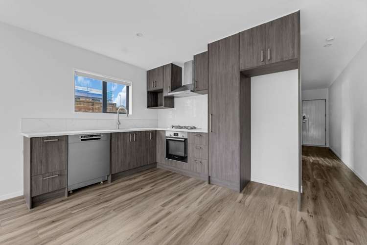 99A Mahia Road Wattle Downs_10