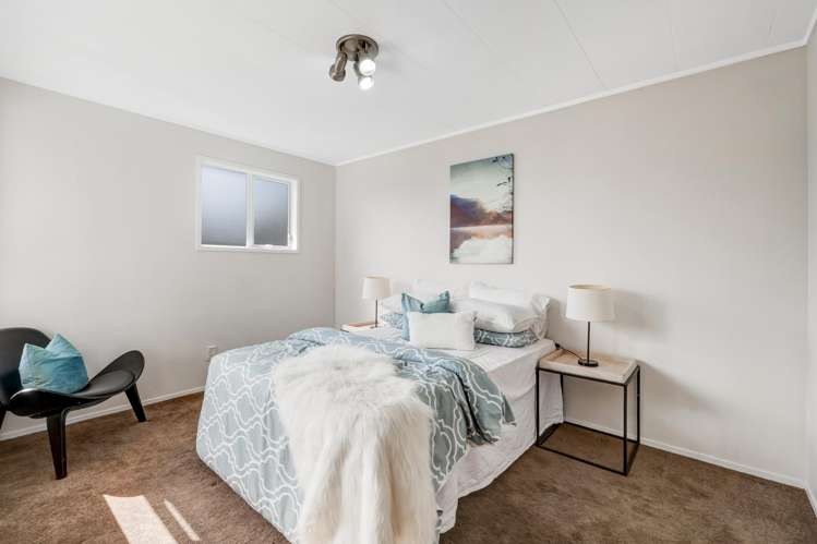 1/49a Manuka Road Bayview_10