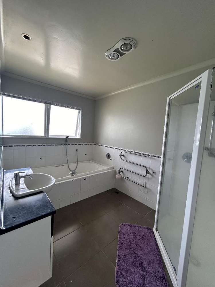 7 McInnes Place Queenwood_11