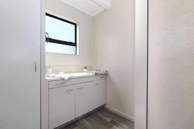 17 Hartford Avenue Papamoa_11