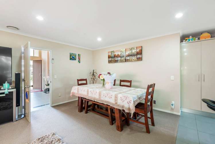 29 Seresin Crescent Flat Bush_13