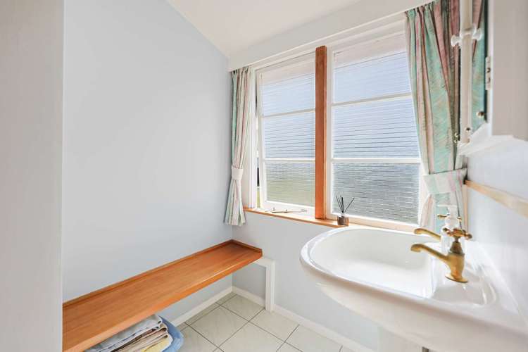 61 Ranui Terrace Tawa_15