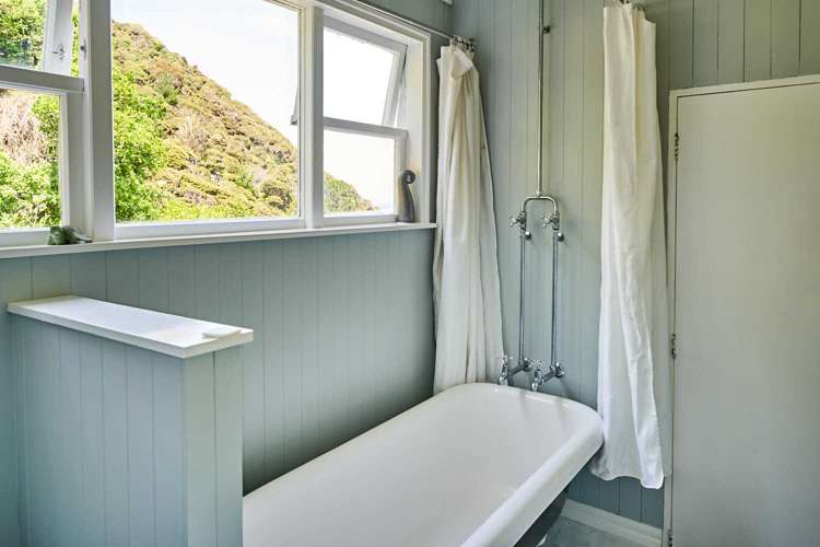 3 Mackenzie Road Eastbourne_14