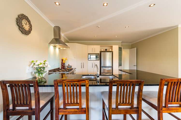 46 Tongariro Drive Aotea_6