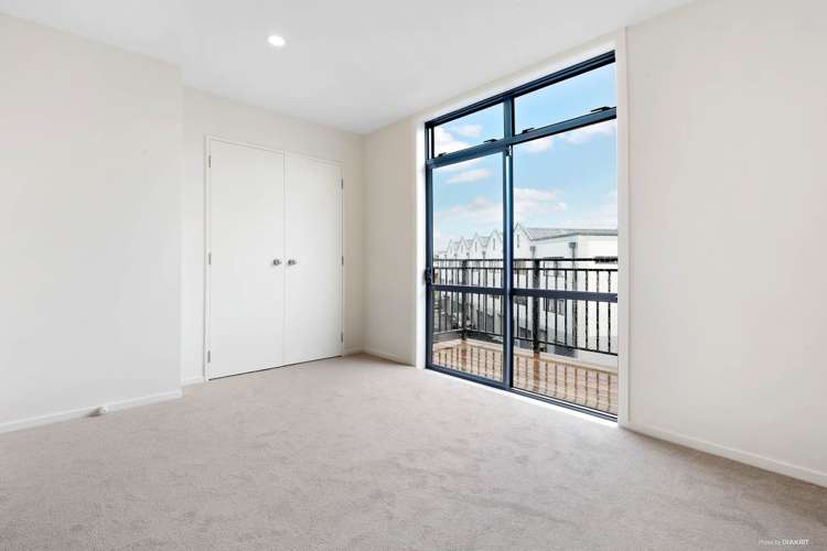 16/6 Ambrico Place New Lynn_8