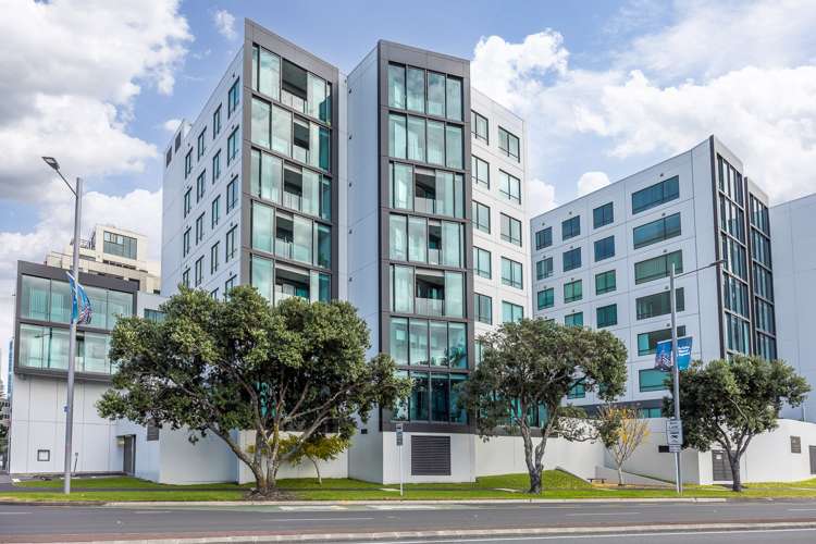 402/2 Dockside Lane Auckland Central_14
