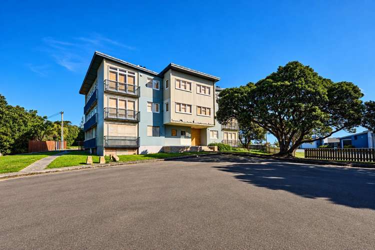 4, 6, 8 Nuku Street Strathmore Park_7