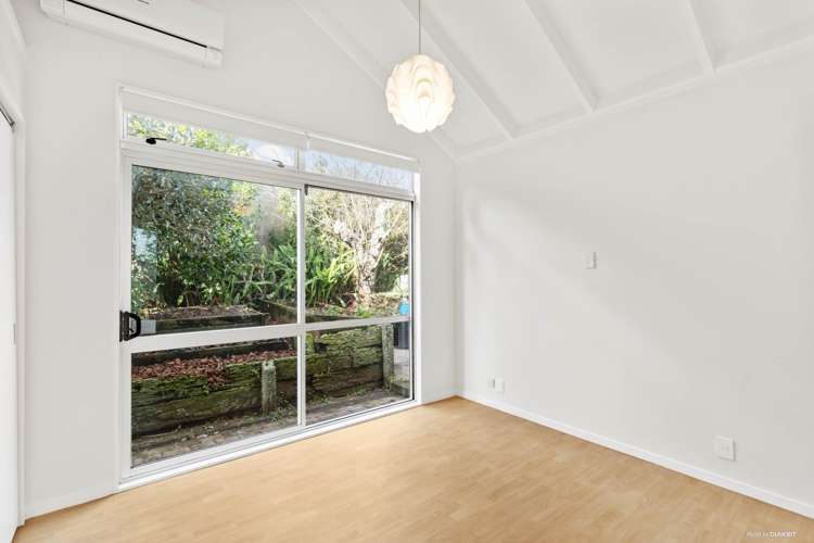 1 Ozich Avenue Te Atatu South_10