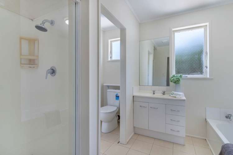 14 Bentley Avenue Glenfield_14