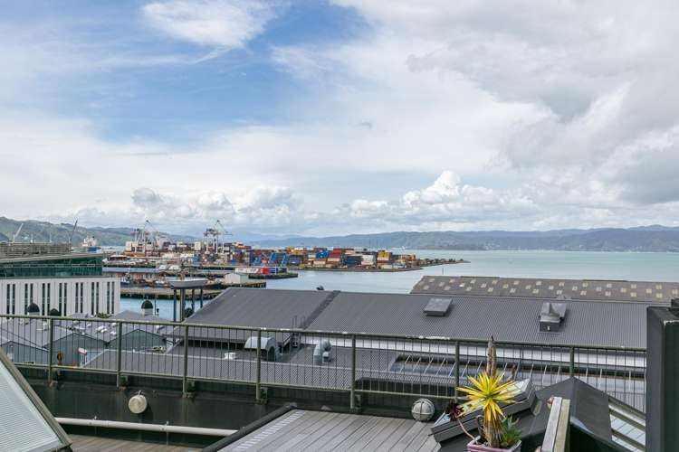 3.10/1 Queens Wharf Wellington Central_20