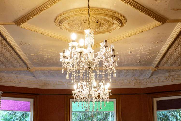 1192 Huia Road Huia_4