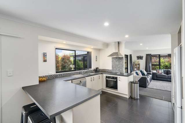 22 Liberty Grove Kelvin Grove_1