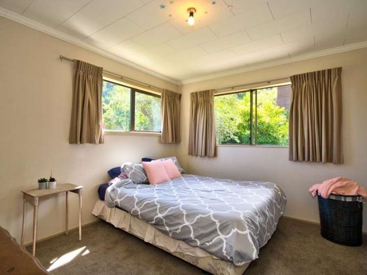 7 Greenstone Place Fernhill/Sunshine Bay_8