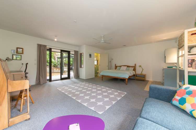 229 Victory Road Laingholm_13