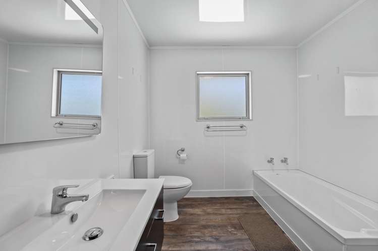 7 Myles Way Lower Shotover_24