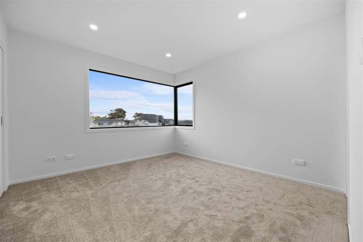 37 Paina Crescent Massey_9