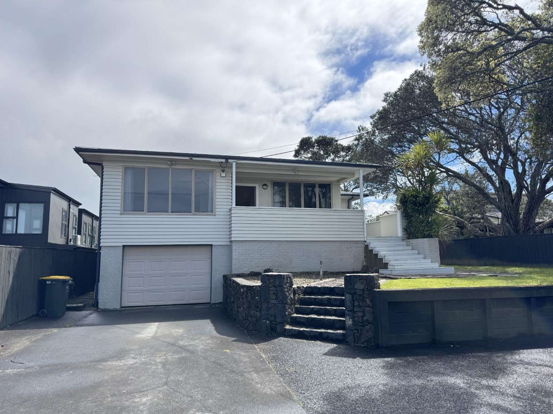 145 Golf Road 11422_0