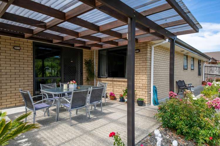 16 Weka Place 10728_2
