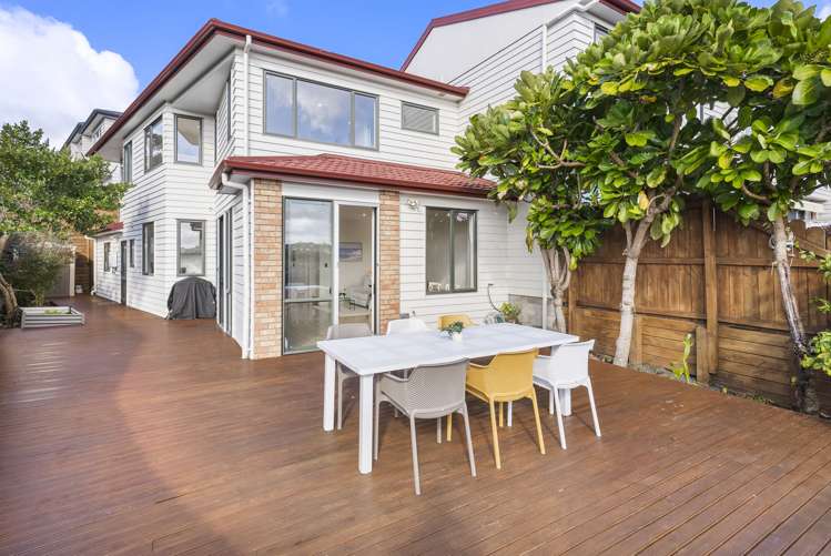 15/22 Northcross Drive Oteha_15