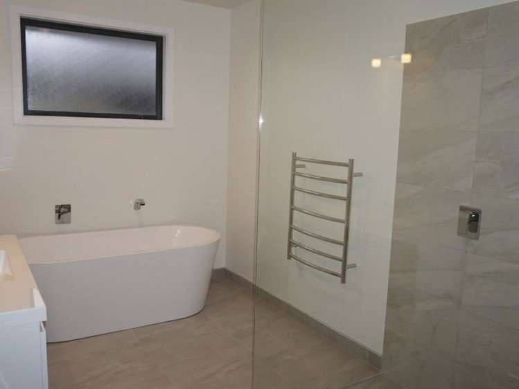 21 Douglas Drive Allenton_8