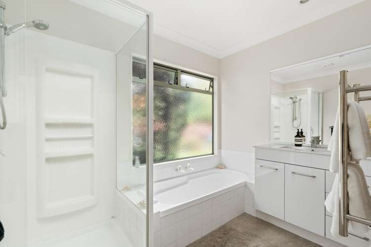 1 Glenrowan Rise Bethlehem_9