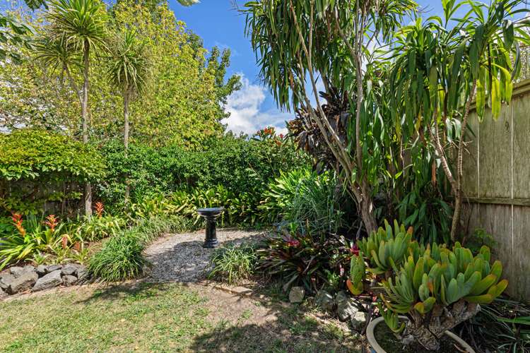 1/4 Elderwood Lane Belmont_13