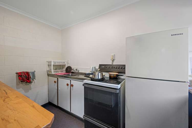 Units 1-3/91 Waikawa Road Picton_7