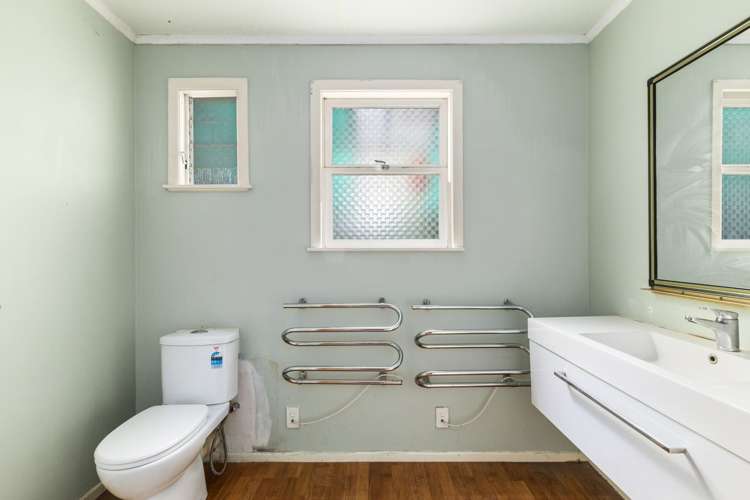 33c Brandon Road Glen Eden_13