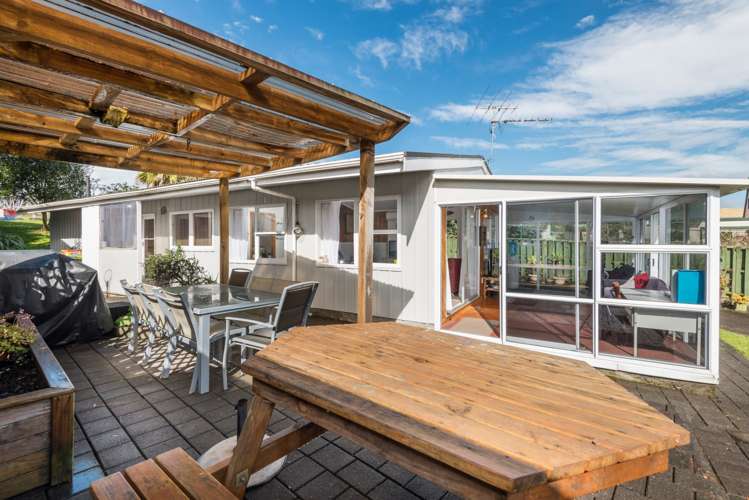 54 Titoki Street Te Atatu Peninsula_7