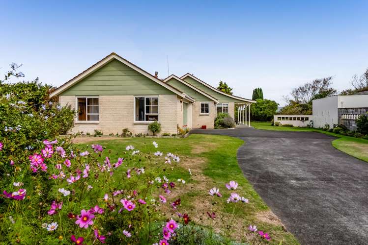 13 Quin Crescent Hawera_4