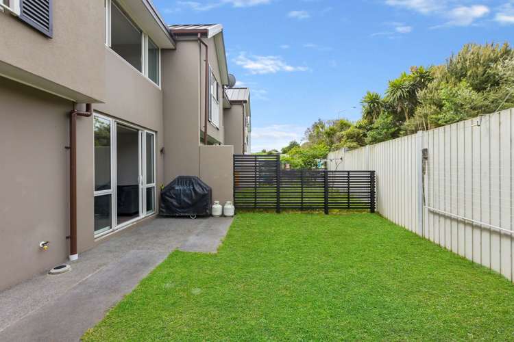 16 Patiti Parade Mangere Bridge_17