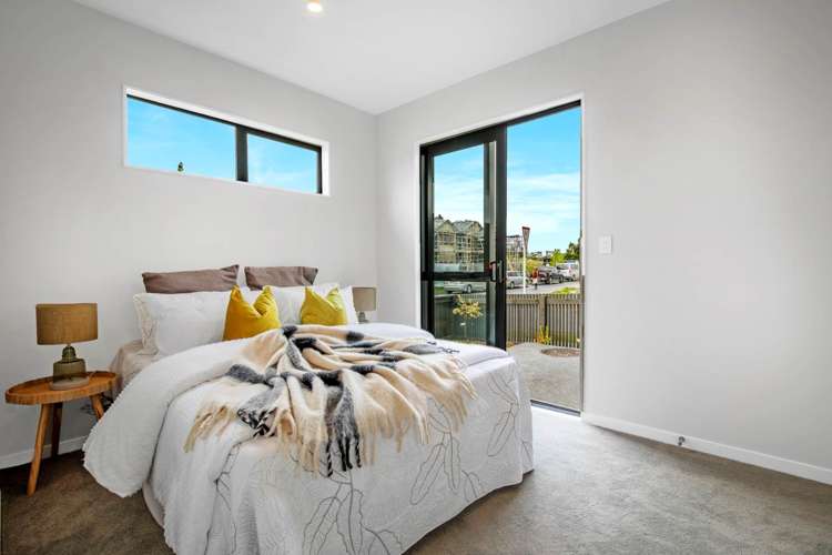 24 Bristol Freighter Road Hobsonville_9