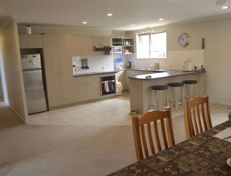 32 Keri Vista Rise Papakura_11