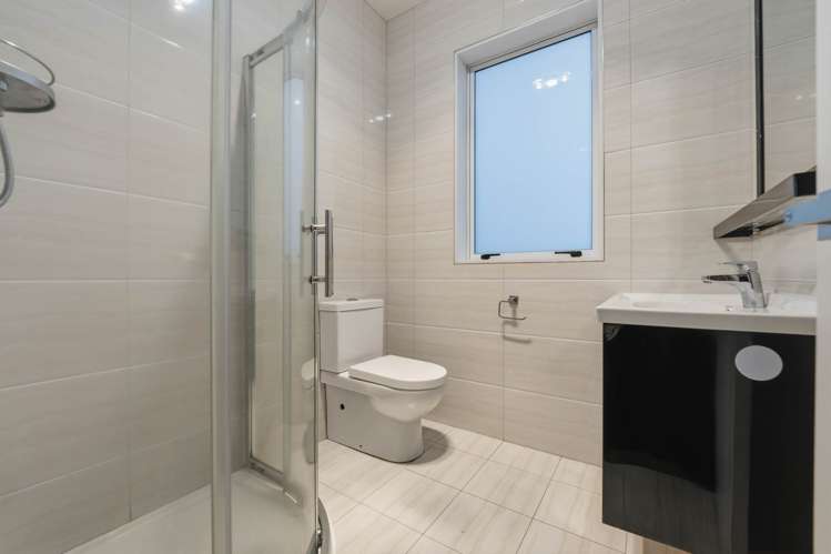 64 Kirikiri Drive Papakura_17