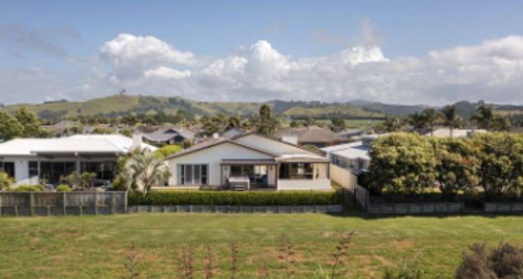 81 Oriental Parade_0