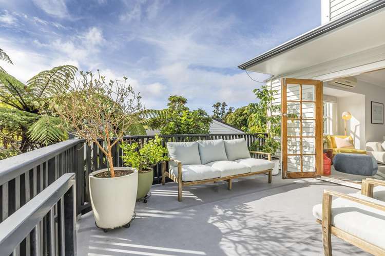 21 Waikare Street Karori_9