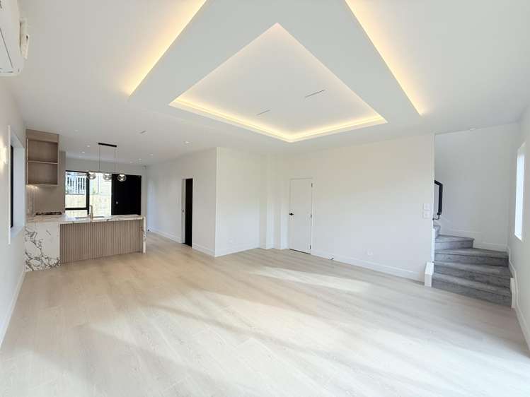 E/16 Imatra Place Sunnyhills_7